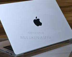 New Laptop Apple MacBook Pro 2019 8GB Apple M3 SSD 512GB