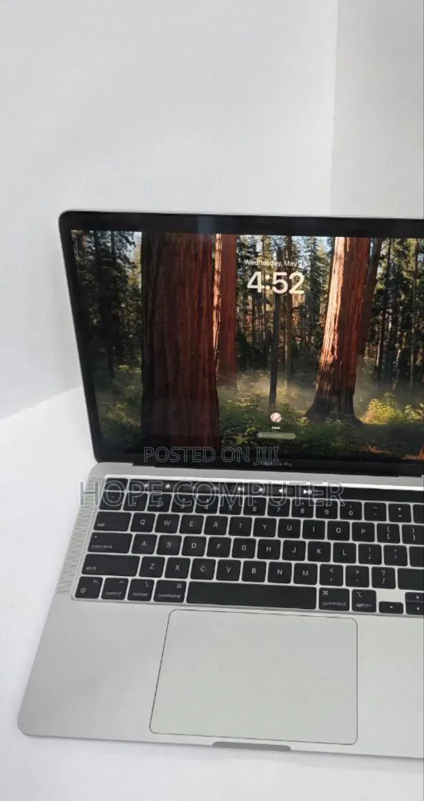 New Laptop Apple MacBook Pro 2022 M2 8GB Apple M2 SSD 512GB