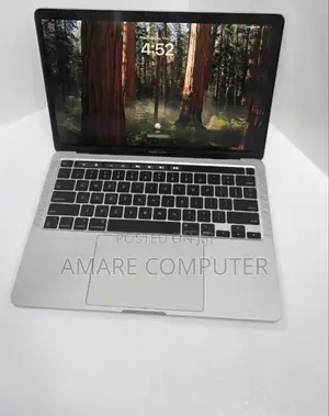 Photo - New Laptop Apple MacBook Pro 2022 M2 8GB Apple M2 SSD 512GB