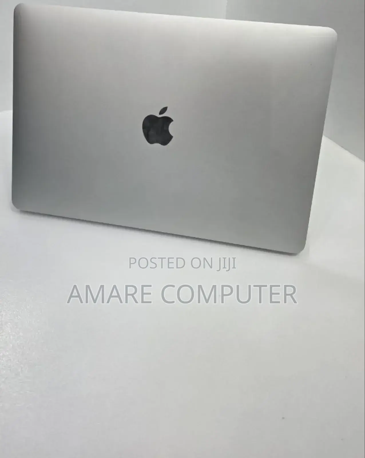 New Laptop Apple MacBook Pro 2022 M2 8GB Apple M2 SSD 512GB