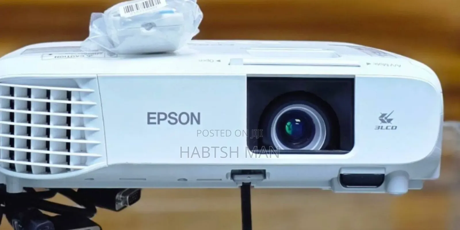 Brand New Epson Projector 
Has Remote 
Model Name: