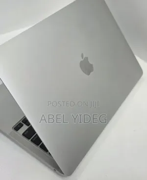 New Laptop Apple MacBook Pro 8GB Apple M2 SSD 512GB
