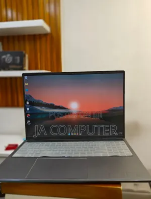 New Laptop Dell Inspiron 15 16GB Intel Core I7 SSD 512GB