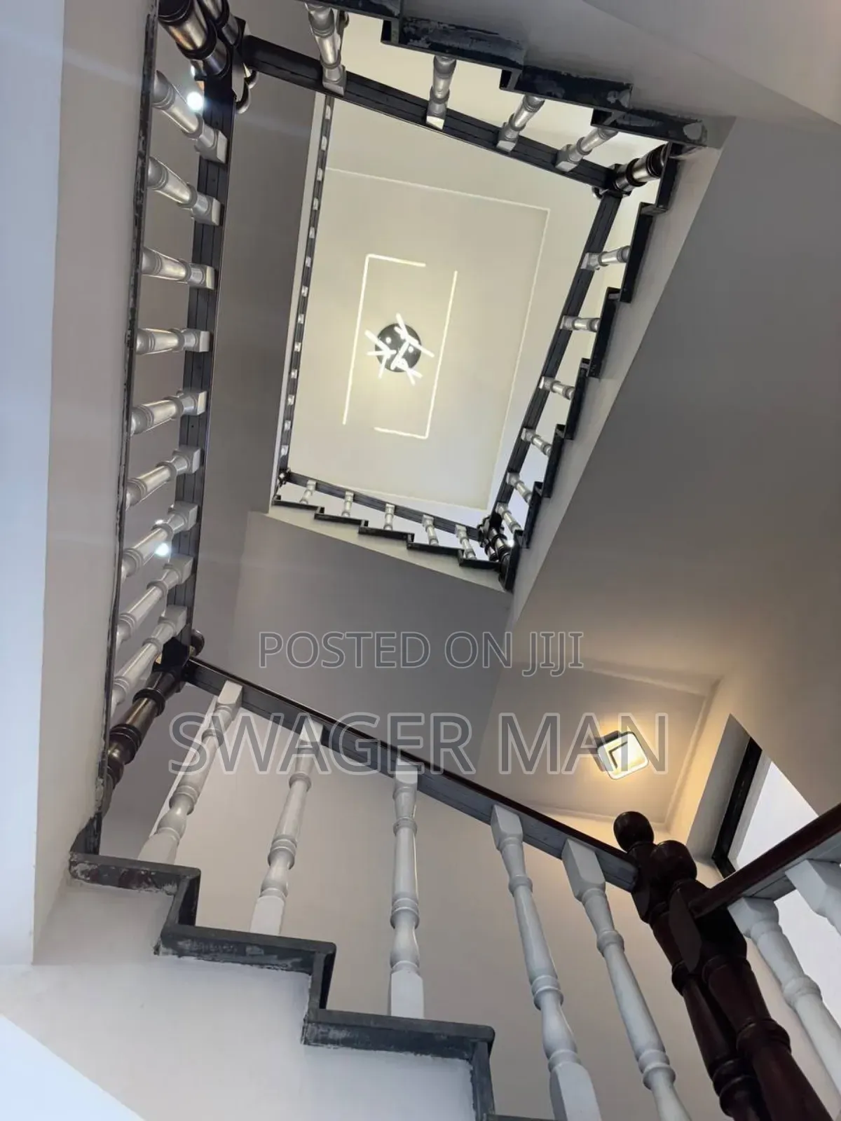 Furnished 8bdrm Townhouse/Terrace in Ayat, Yeka for sale