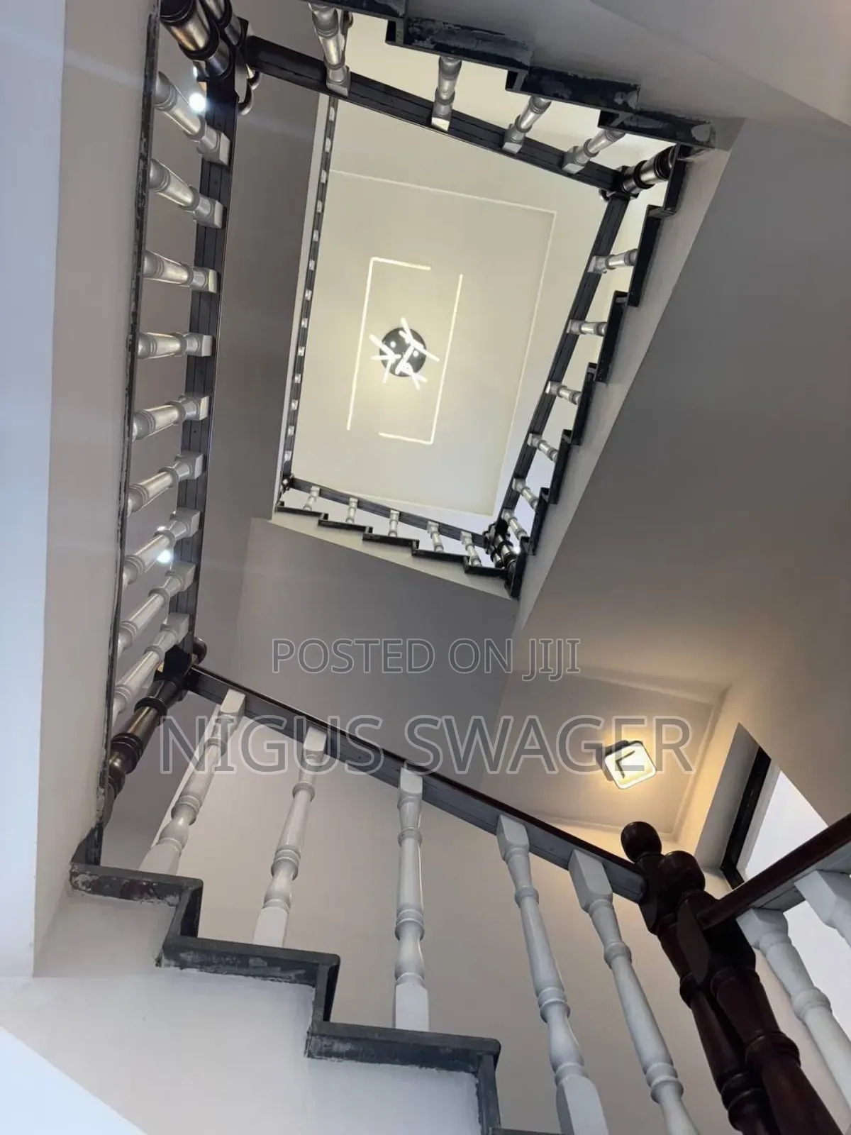 Furnished 8bdrm Townhouse/Terrace in Ayat, Yeka for sale