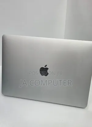 New Laptop Apple MacBook Pro 2023 M2 Max 14-Inch 8GB Apple M2 SSD 512GB