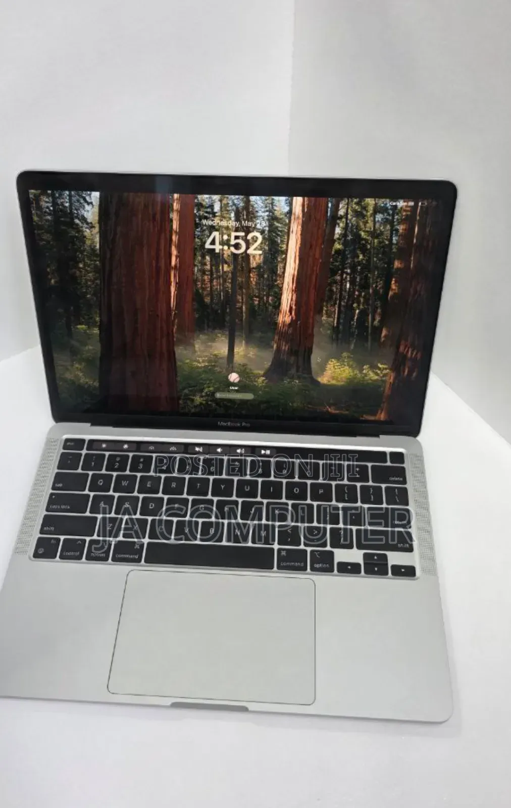New Laptop Apple MacBook Pro 2023 M2 Max 14-Inch 8GB Apple M2 SSD 512GB