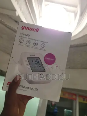 Photo - Digital Blood Pressure Monitor黨員blood Pressuer Monitor半年bp