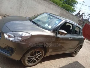 Photo - Suzuki Swift 2021 Gray