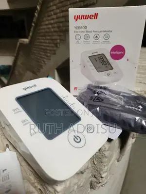 Photo - Blood Pressure Monitor Digital米蘭blood Pressure Measurement