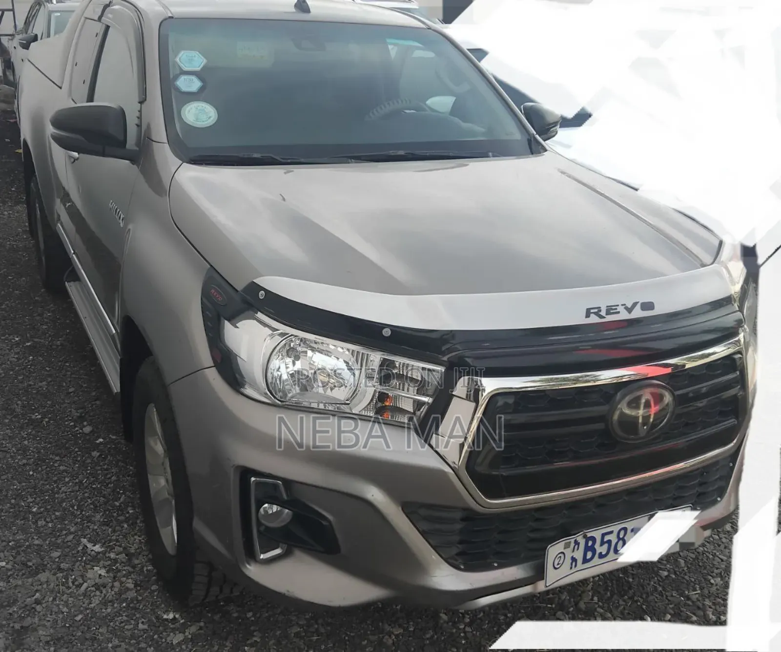 Toyota Hilux 2019 Gray