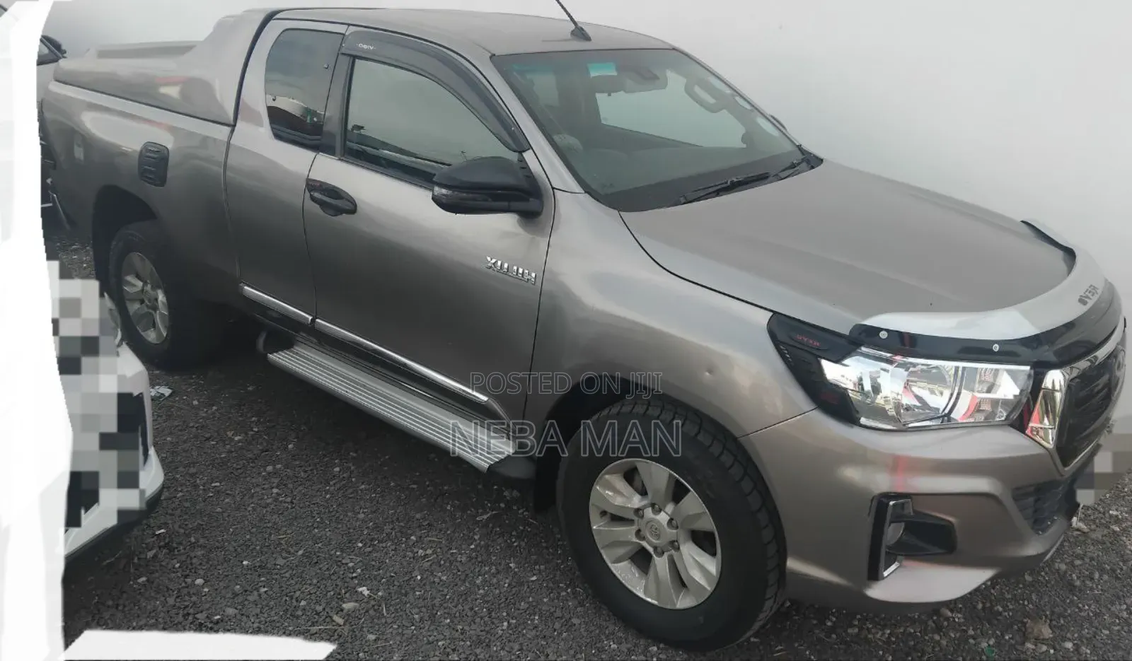 Toyota Hilux 2019 Gray