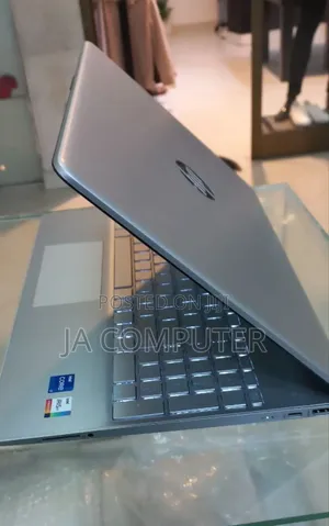 New Laptop HP Stream Notebook 8GB Intel Core I7 SSD 512GB