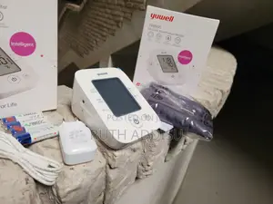 Photo - Medical Blood Pressure Monitor半個brand New Digital Bp Monitor