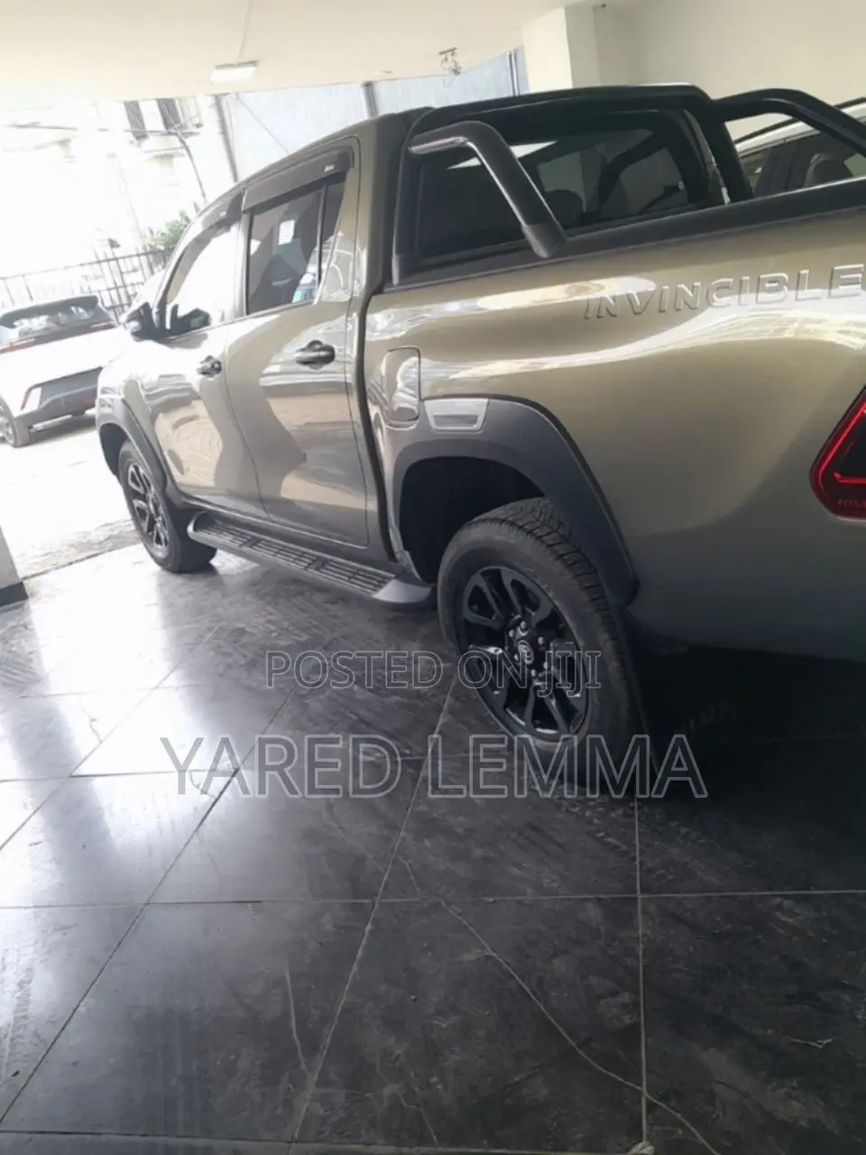 Toyota Hilux 2021 Black