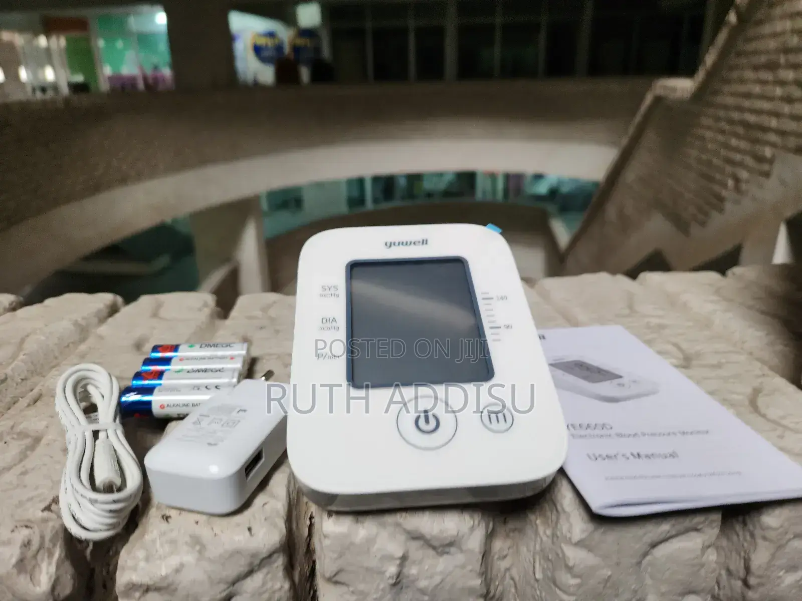 Digital Blood Pressure Monitor走了packed Digital Bp Monitor