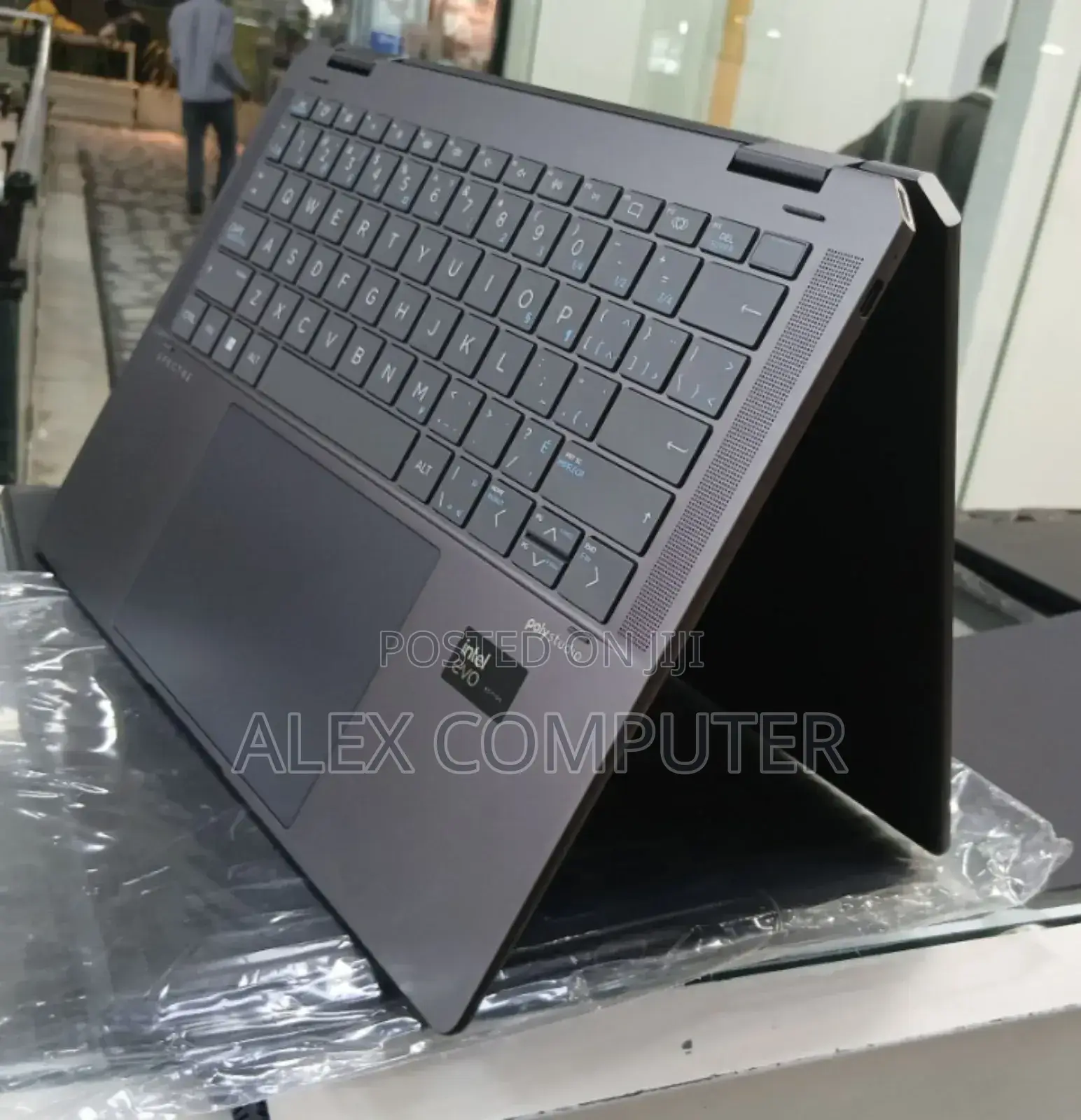 New Laptop HP Spectre 14 32GB Intel Core I7 SSD 2T