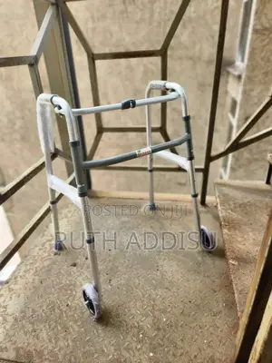 Walker Almunium Medical黨員walking Frame半個walker Almunium New