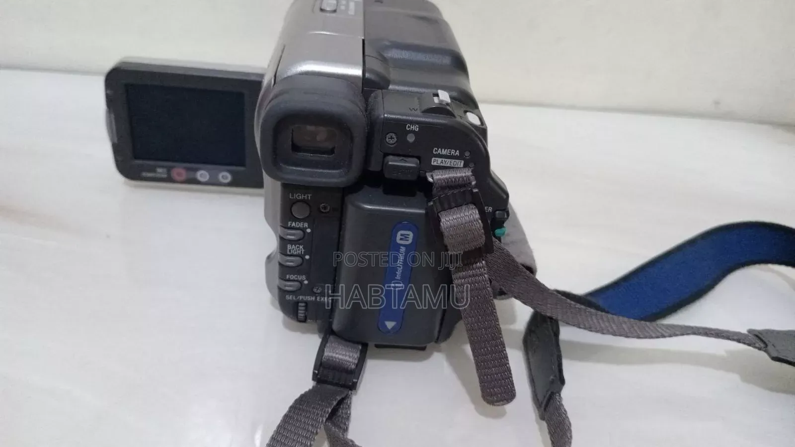 Sony Digital Camera Recorder DCR-Trv285e