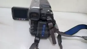Sony Digital Camera Recorder DCR-Trv285e