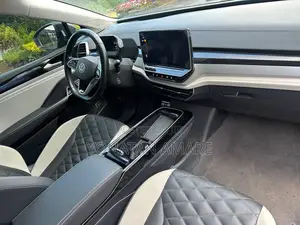 Volkswagen ID.6 2023 Blue