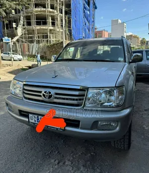 Toyota Land Cruiser 2006 Silver