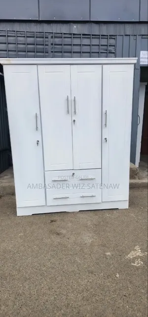 Photo - ሜትር 50 ቁመሳጥን