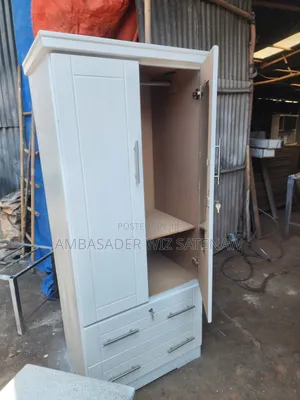 Photo - የልብስ ቁምሳጥን