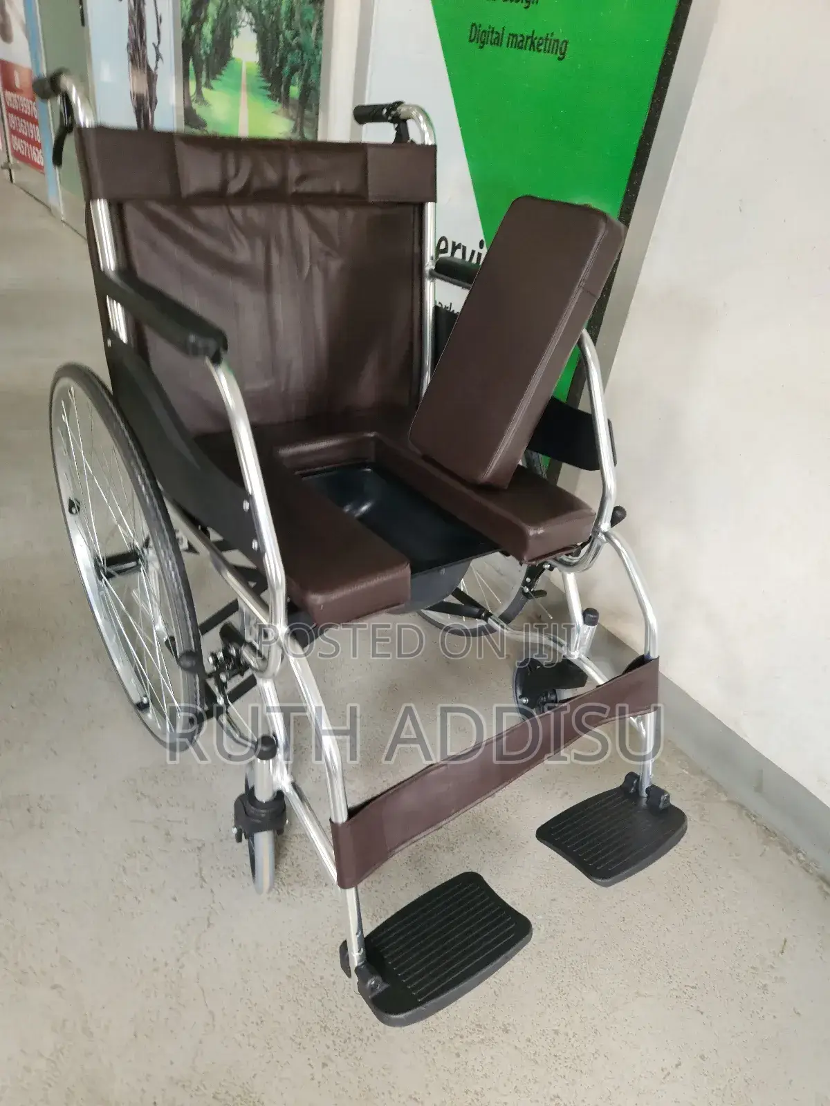 Wheelchair當中wheelchair走到wheelchair暘台客wheelchair災民wheelchair