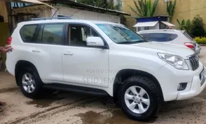 Toyota Land Cruiser Prado 2013 White