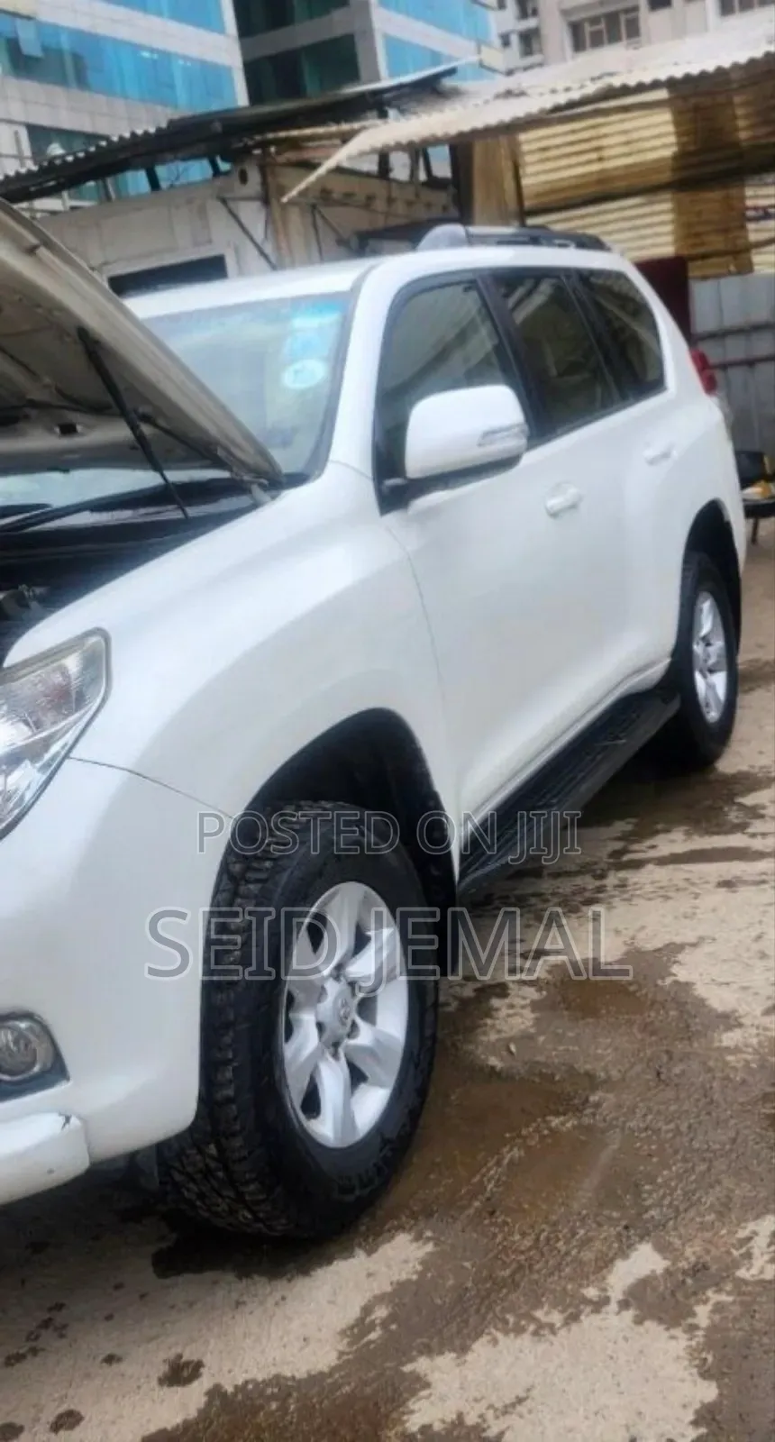 Toyota Land Cruiser Prado 2013 White