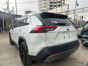 New Toyota RAV4 2024 White