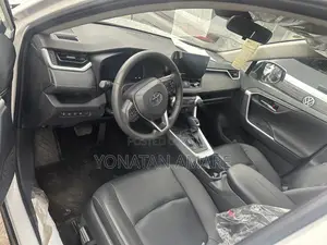 New Toyota RAV4 2024 White