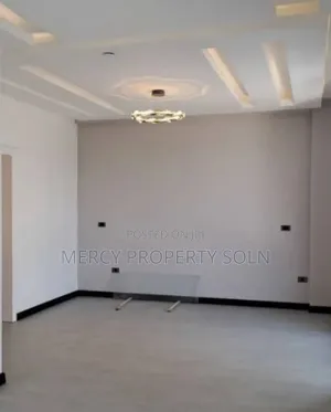 6bdrm House in Akaky Kaliti for sale