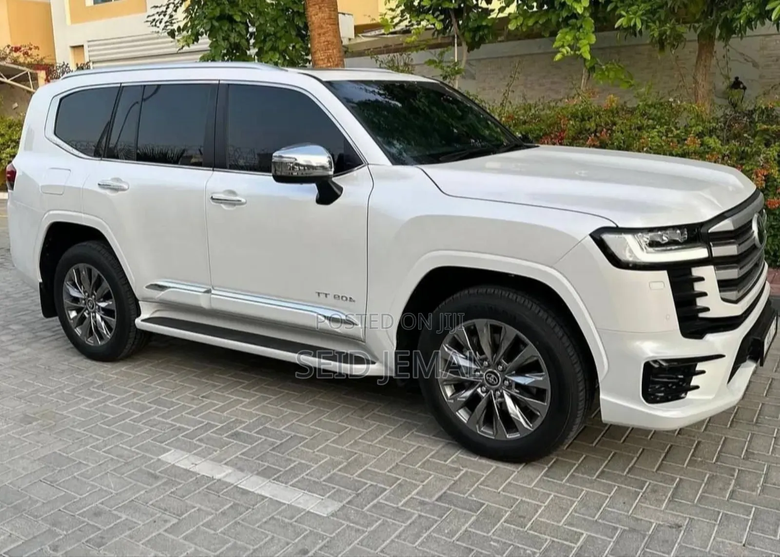Toyota Land Cruiser 2023 White