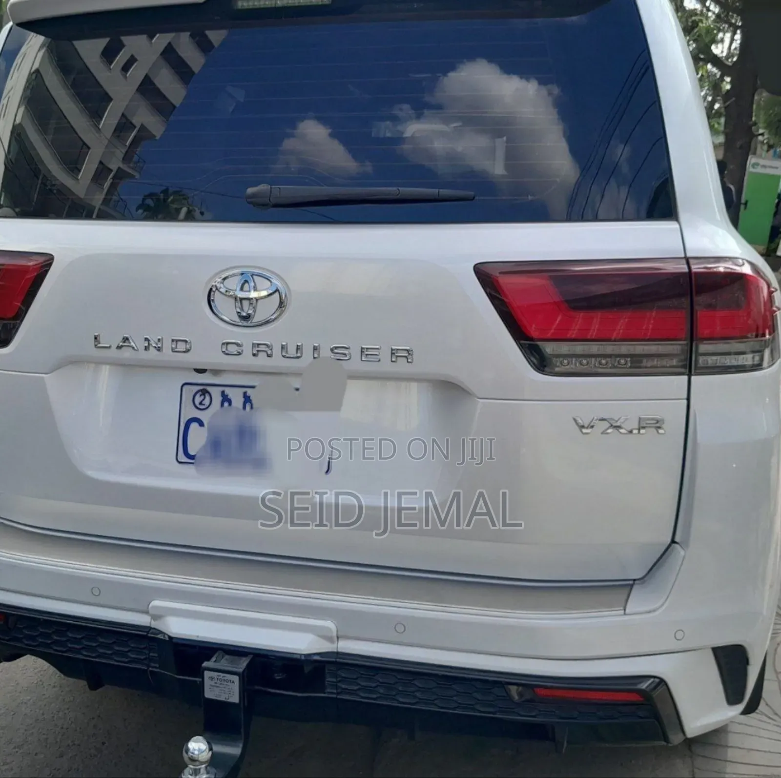 Toyota Land Cruiser 2023 White