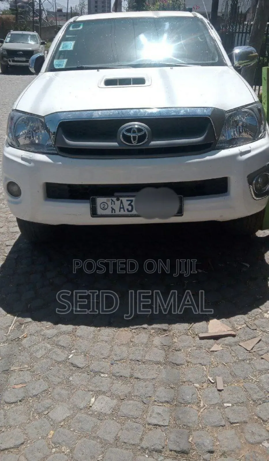 Toyota Hilux 2012 White