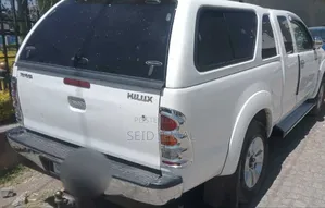 Toyota Hilux 2012 White