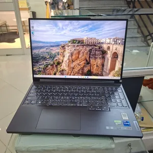 New Laptop Lenovo 16GB Intel Core I7 SSD 1T