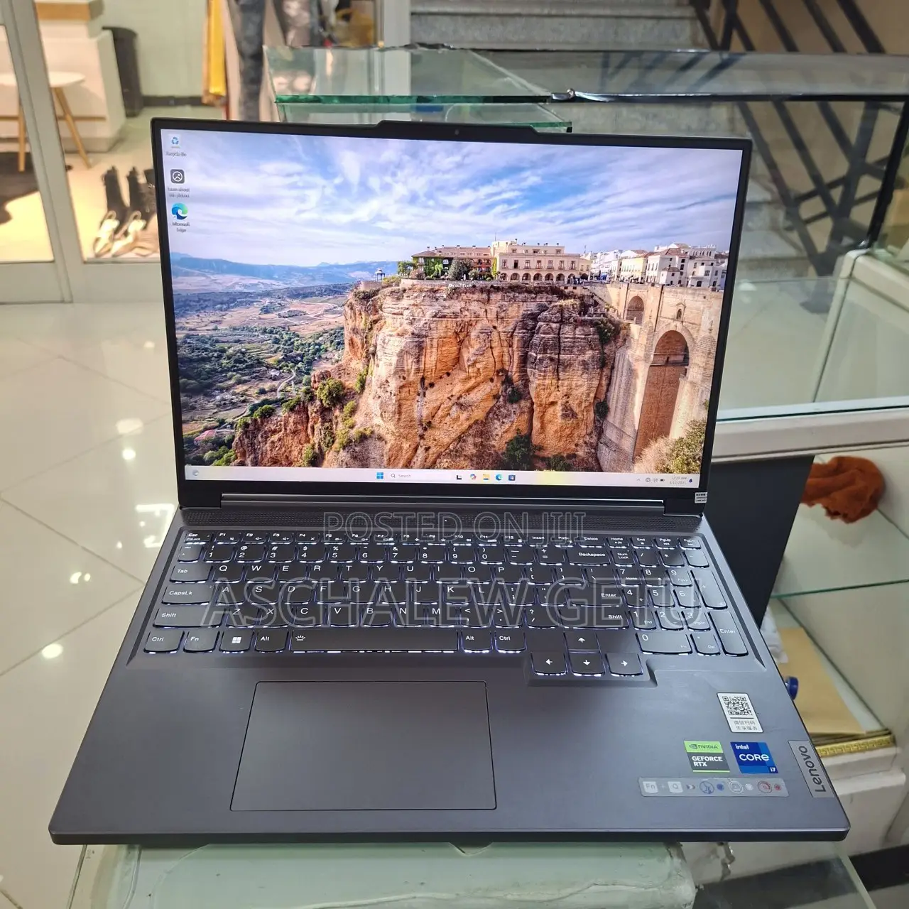 New Lenovo Legion Y7000P IRX9 Gaming Laptop 16GB Intel Core I7 SSD 1T