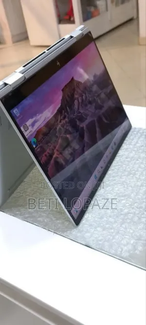 New Laptop HP Envy X360 8GB Intel Core I7 SSD 512GB