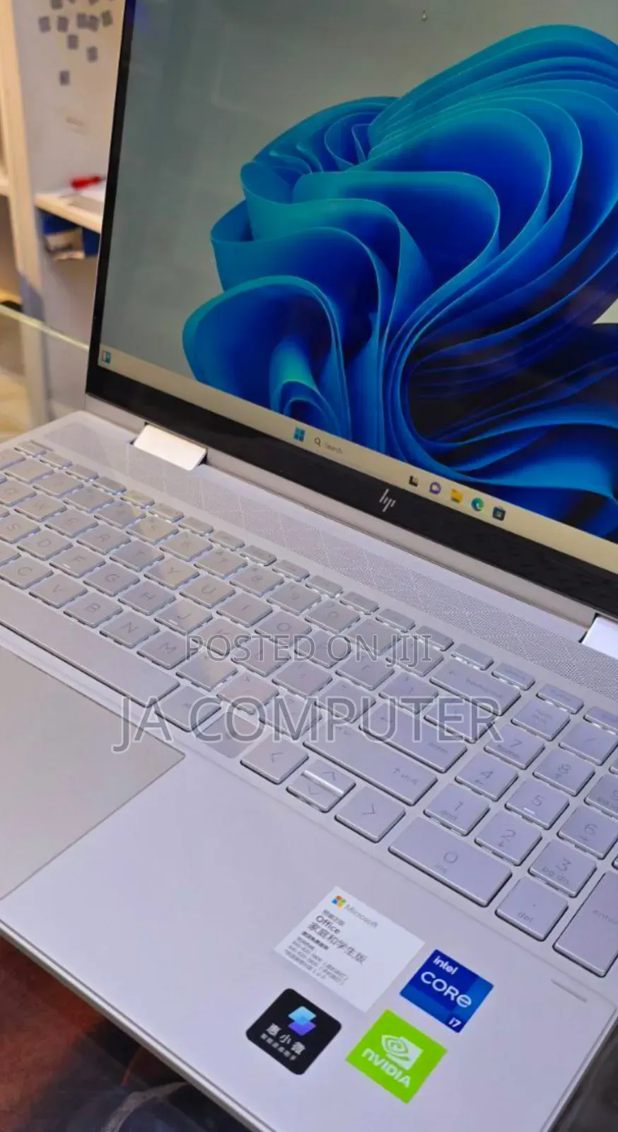 New Laptop HP Envy X360 16GB Intel Core I7 SSD 512GB