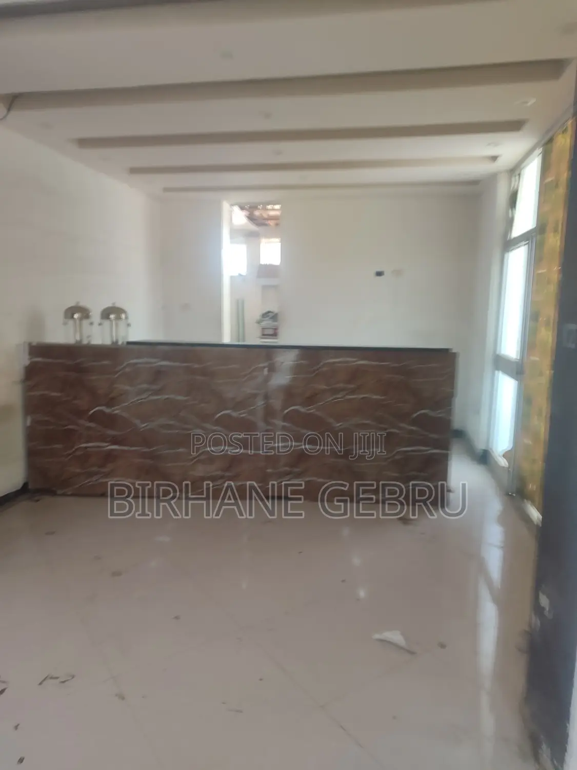 Complex Apartiment Rent for Lounge.Resturant Cafe and Other