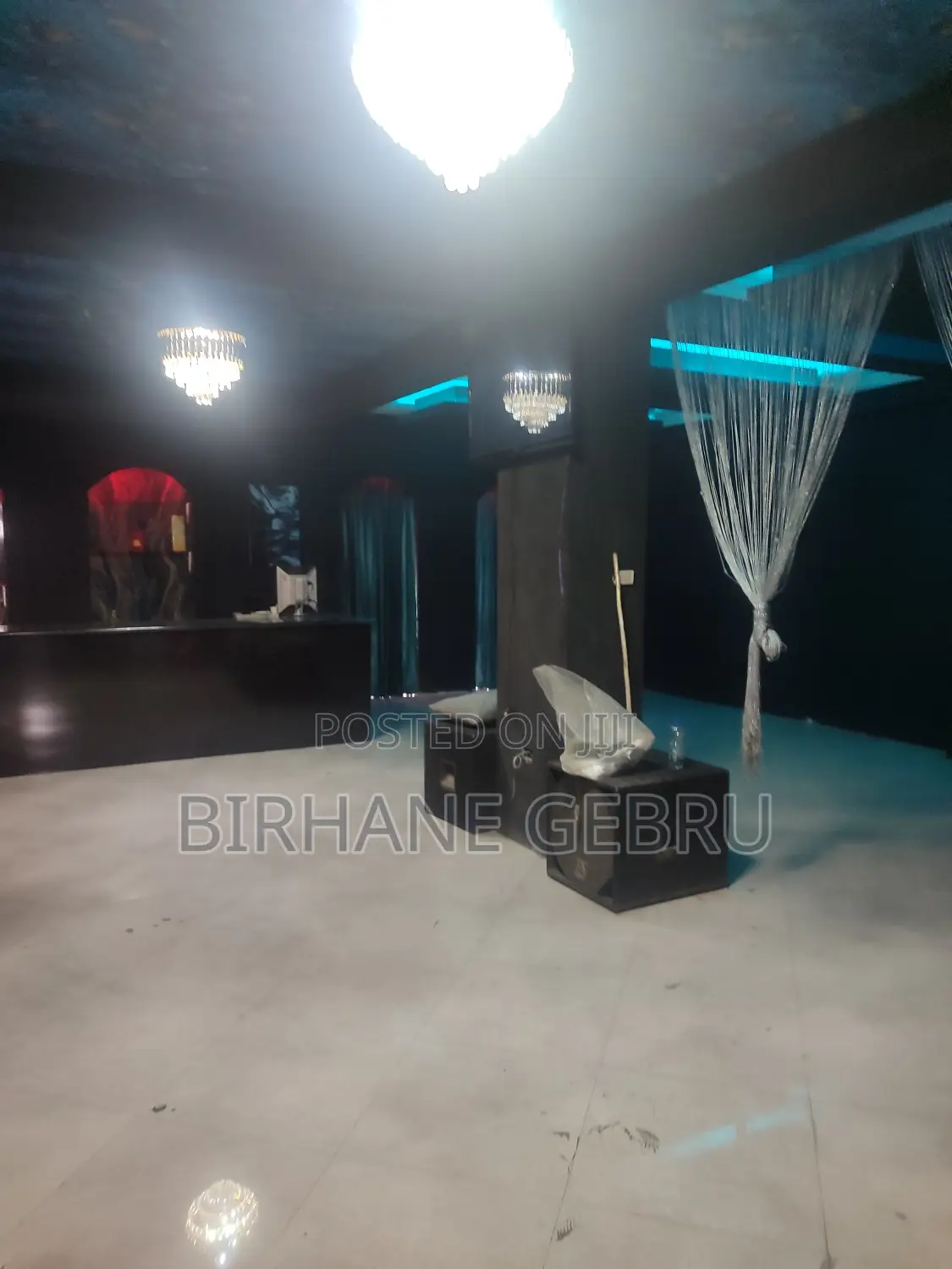 Complex Apartiment Rent for Lounge.Resturant Cafe and Other