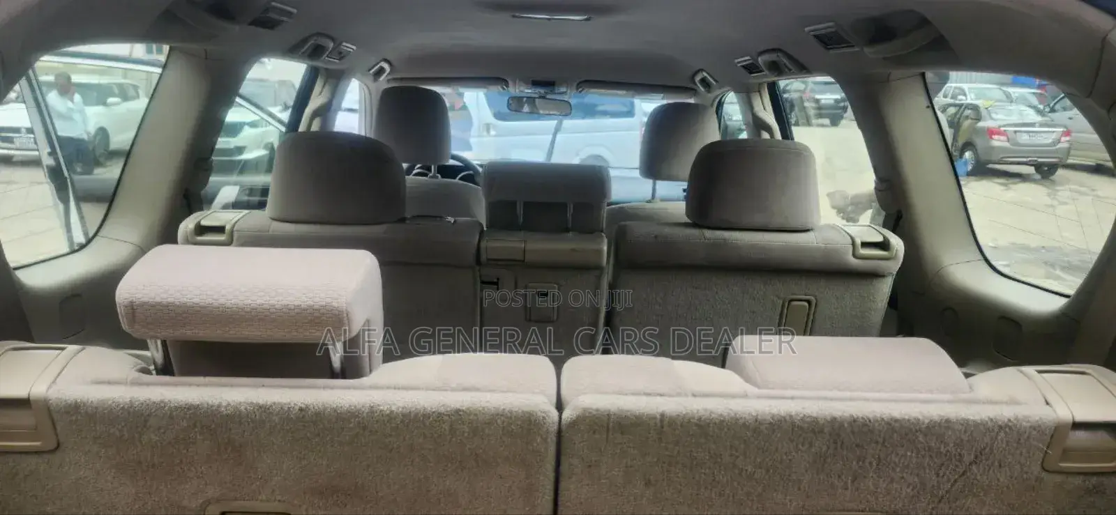 Toyota HiAce 2006 Red