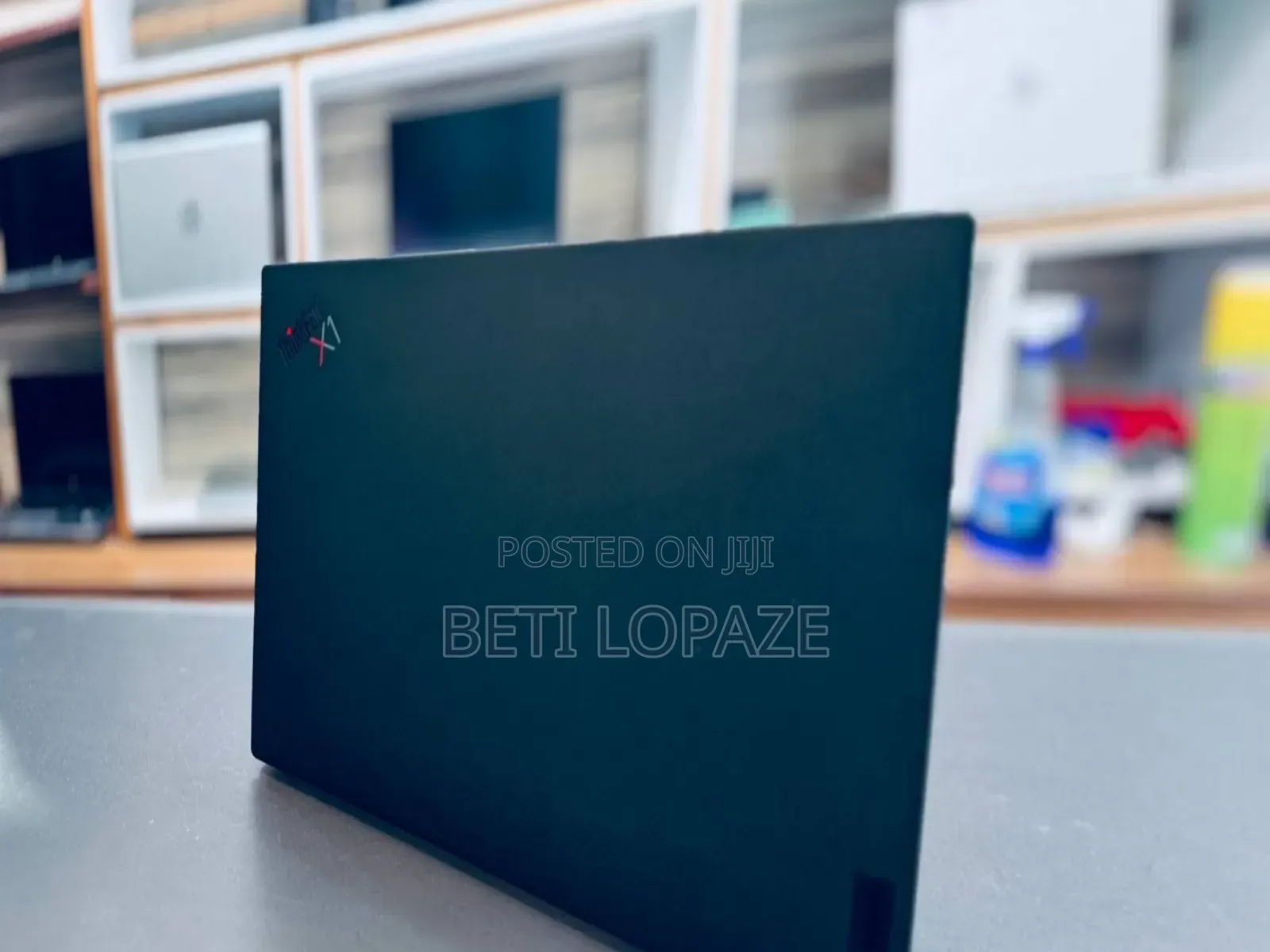 New Laptop Lenovo 16GB Intel Xeon SSD 512GB