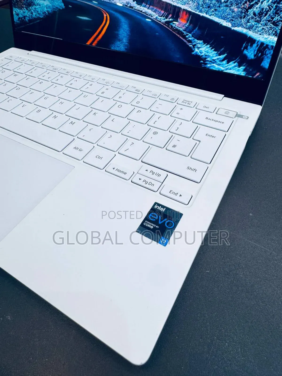 New Samsung Galaxy Book3 Pro 360 16" 16GB Intel Core I7 SSD 512GB