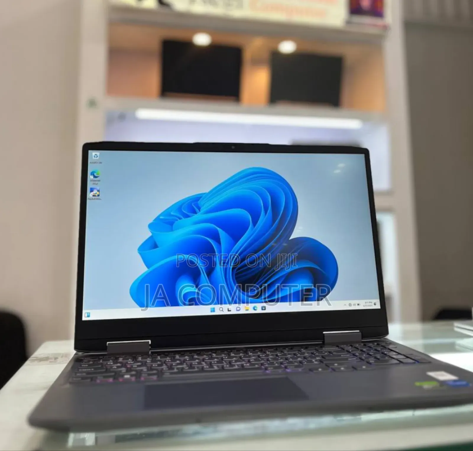 New Laptop Lenovo LOQ 15IRH8 16GB Intel Core I5 SSD 512GB