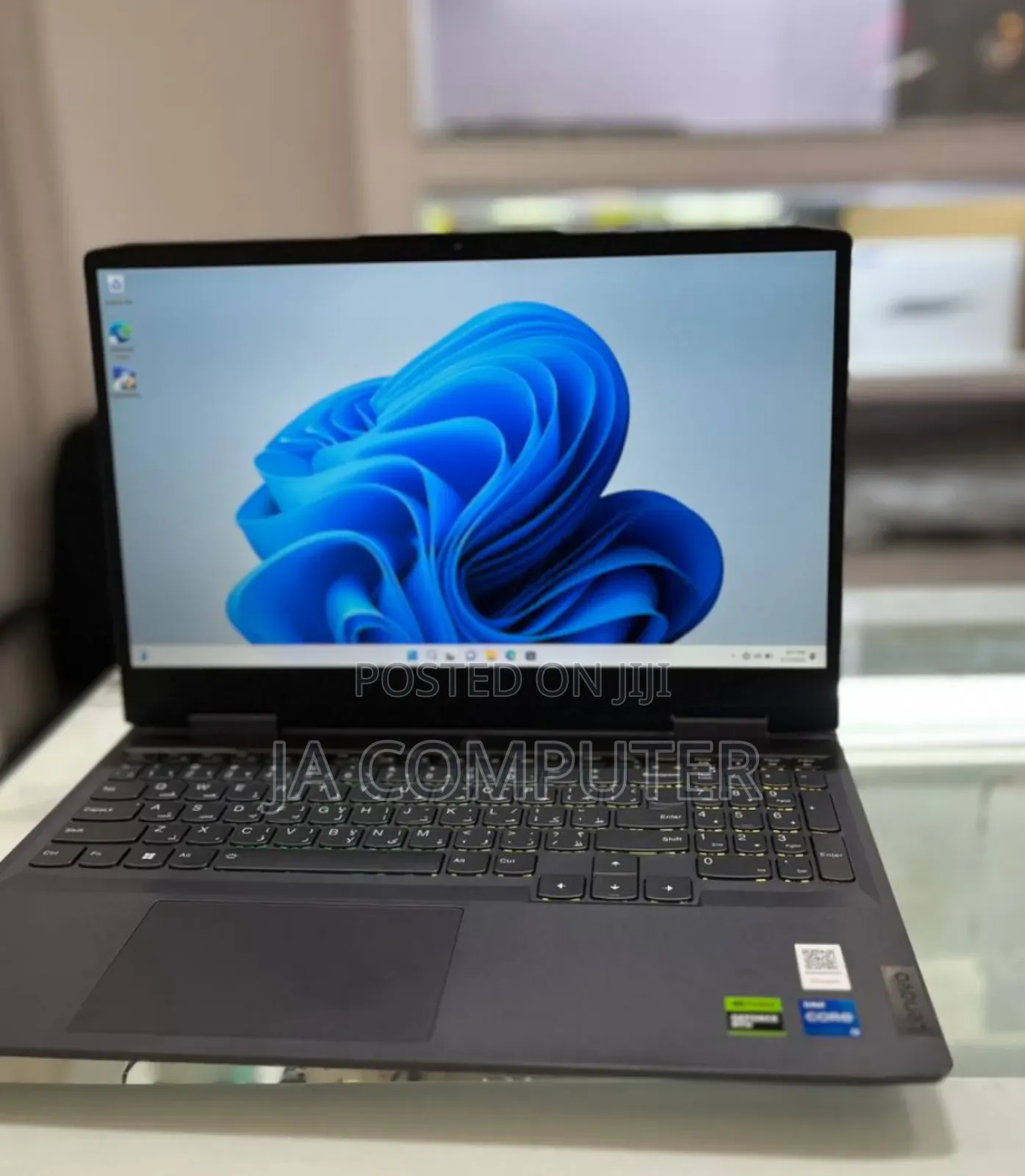 New Laptop Lenovo LOQ 15IRH8 16GB Intel Core I5 SSD 512GB