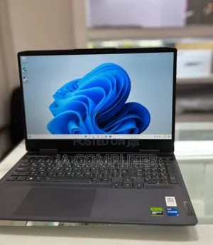 New Laptop Lenovo LOQ 15IRH8 16GB Intel Core I5 SSD 512GB